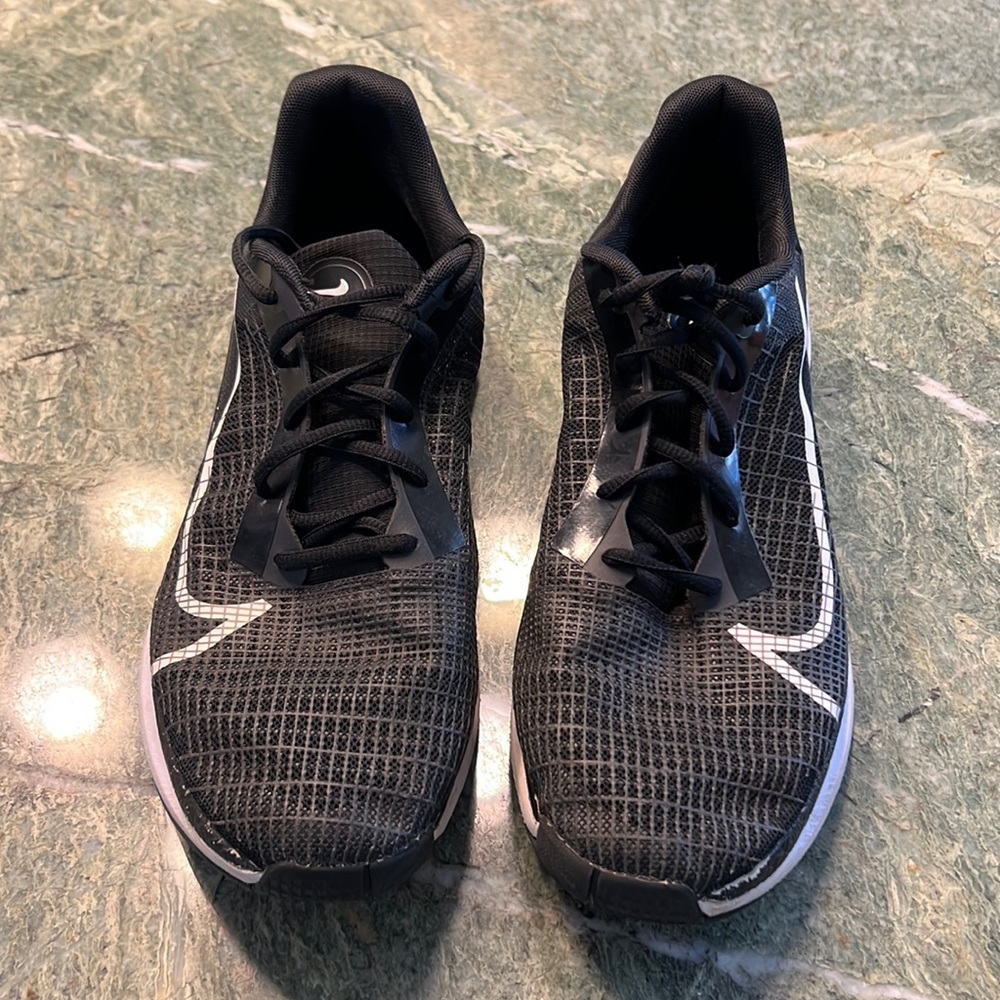 Nike Mens 11.5 Black ZoomX superrep surge excellent athletic shoe white